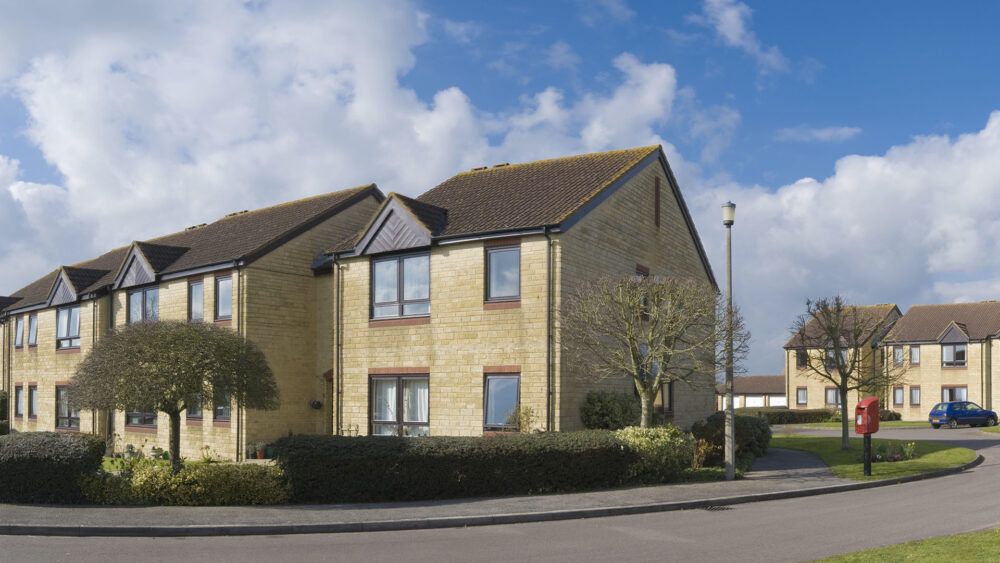 Tair ar ddeg o gymdeithasau tai Cymru wedi eu rhoi ar restr fer yng Ngwobrau ﻿Arfer Da Cenedlaethol TPAS Cymru