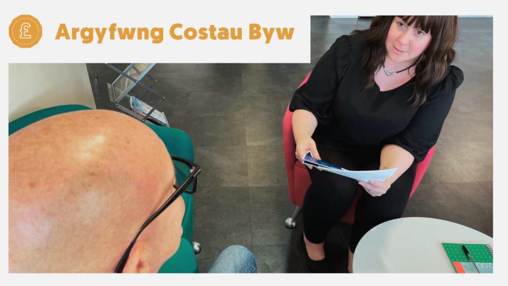 CCHA yn sefydlu cronfa caledi i helpu tenantiaid sydd mewn trafferthion