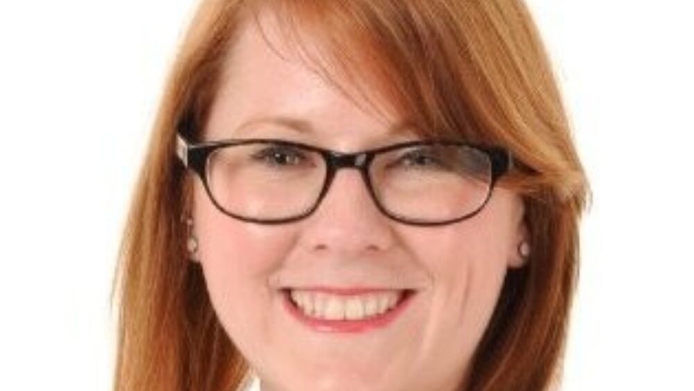 Rydym angen mwy o bobl o wahanol gefndiroedd i ehangu amrywiaeth yn yr ystafell fwrdd