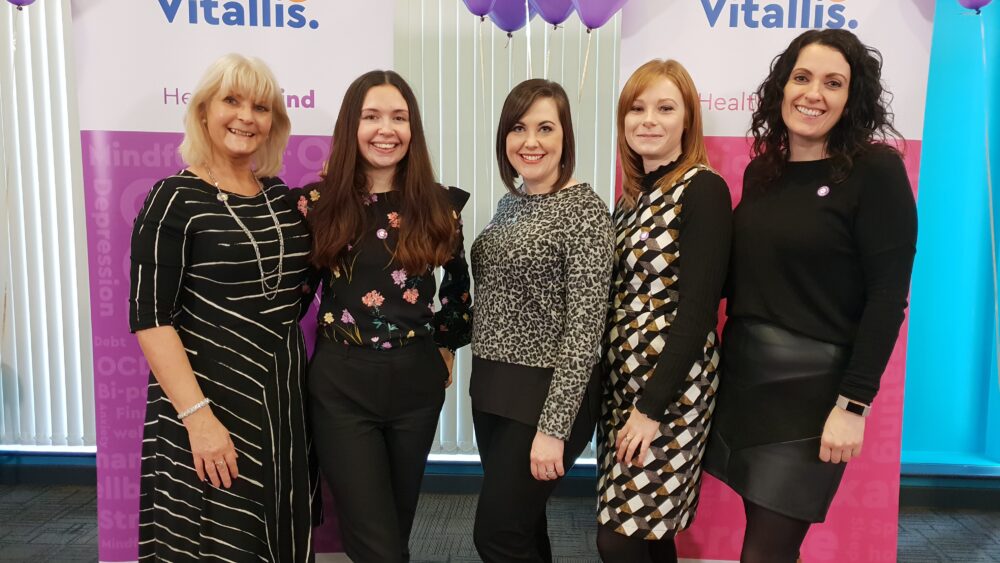 Iechyd meddwl a llesiant bellach yn greiddiol i fywyd yn Trivallis